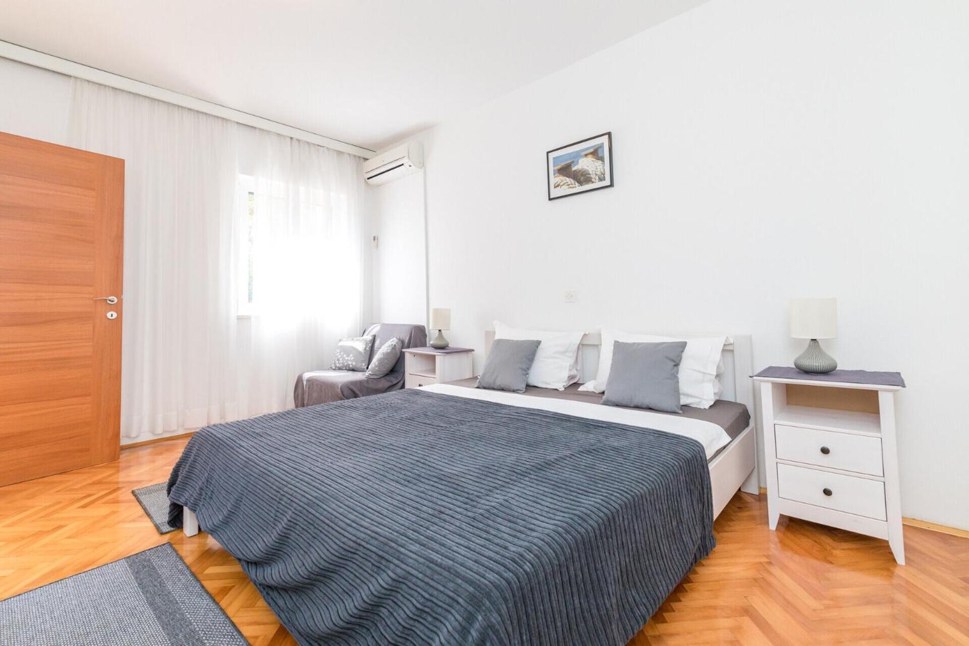 Apartments Seric ヴルボスカ エクステリア 写真